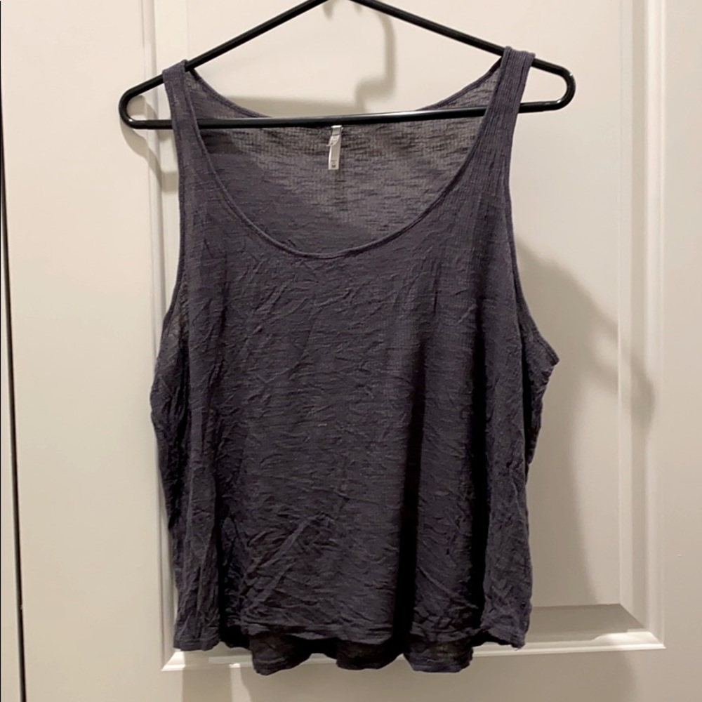 Grey crop tank
